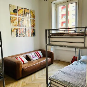 Hostal Boutique, Milán